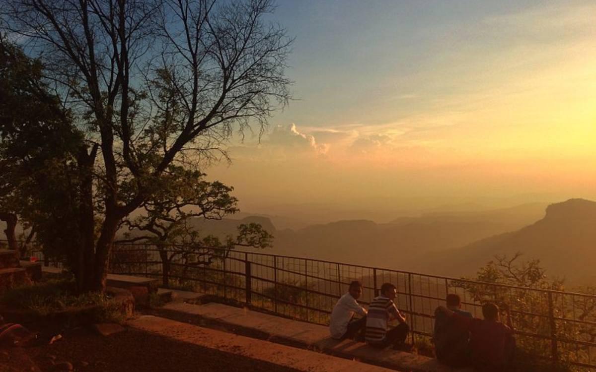 Title *  Best Time to Visit India's Most Popular Tourist Destinations: Month-by-Month Travel Guide (2026)